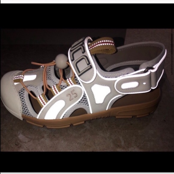 Gucci tinsel mesh reflective sandals size 36 - Picture 5 of 14